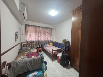 Looking 2  Female for Common room (Only 2 person Stay ) 