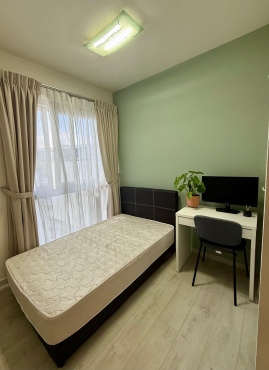 Condo Common Room for Rent at next to Lakeside MRT