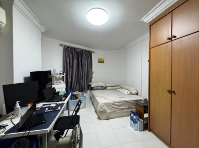 Master bedroom for rent (S$1300)