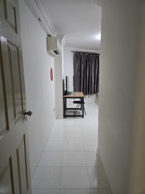 Master bedroom for rent (S$1300)