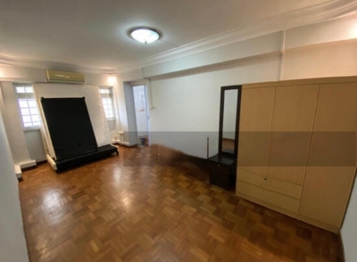 Looking For Female Roommate