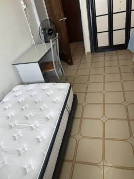 ❤️ယခုချက်ချင်း Short Term နေချင်သူ မိန်းကလေး (၁) ယောက်စာ နေရာလွတ်ပါတယ်(၂ ယောက်ခန်း) 🏡Yishun MRT (အနီလိုင်း) 