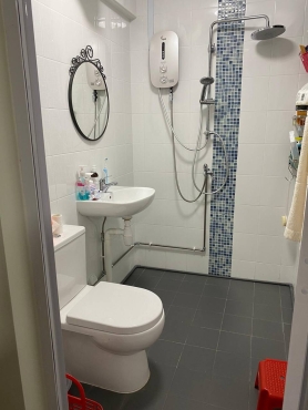 2min Walk from Khatib MRT Masterbed Room