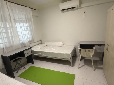 Room for rent at Hougang Ave1