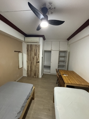 Male roommates to share common room at near Tampines mrt