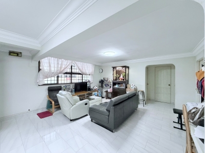 One common room for rent*** near KHATIB MRT