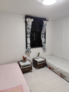 Common Room for one lady roommate near Sembawang MRT