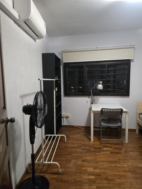 One common share room and single room available @ Sembawang