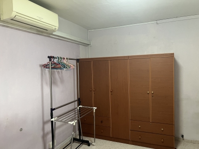 Common room for 1 Male only to rent at Blk 335 Clementi ave 2