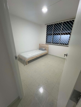 2 Common rooms to rent near Yishun MRT station
