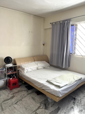 Common room rent at lakeside 