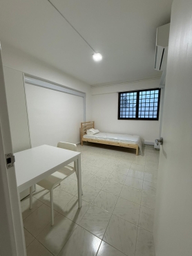 2 Common rooms to rent near Yishun MRT station