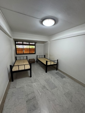 1 spacious common room & 1 female available