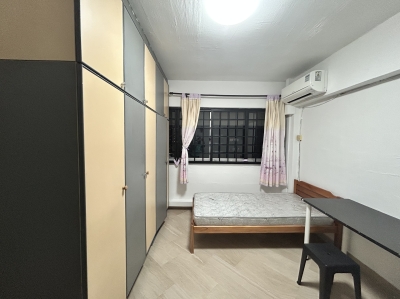 2 Females - 1 Dec Move-in near Bukit BatokMRT