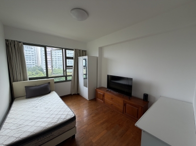 Spacious Common Rooms for Rent