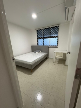 2 Common rooms to rent near Yishun MRT station