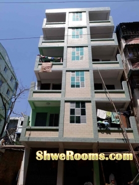 သဃၤန္းကြ်န္း ေျမညီထပ္